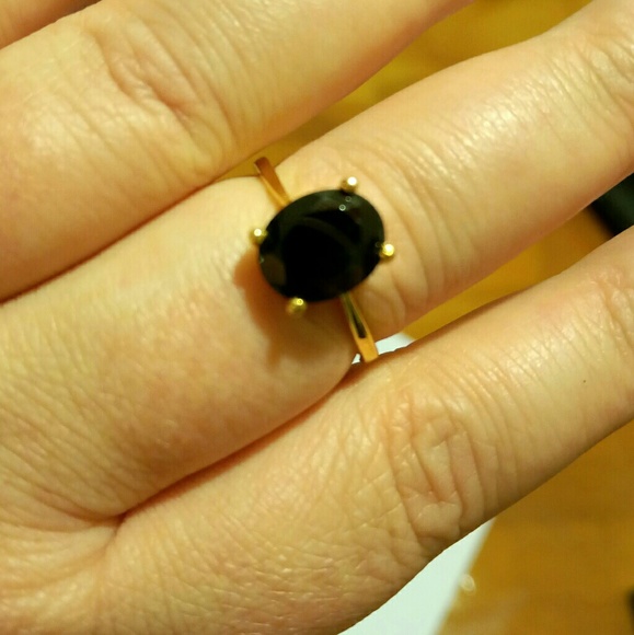 Thai Black Spinel Solitaire - Picture 3 of 3